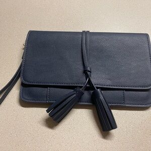 Women's Navy Tassel Wristlet Clutch